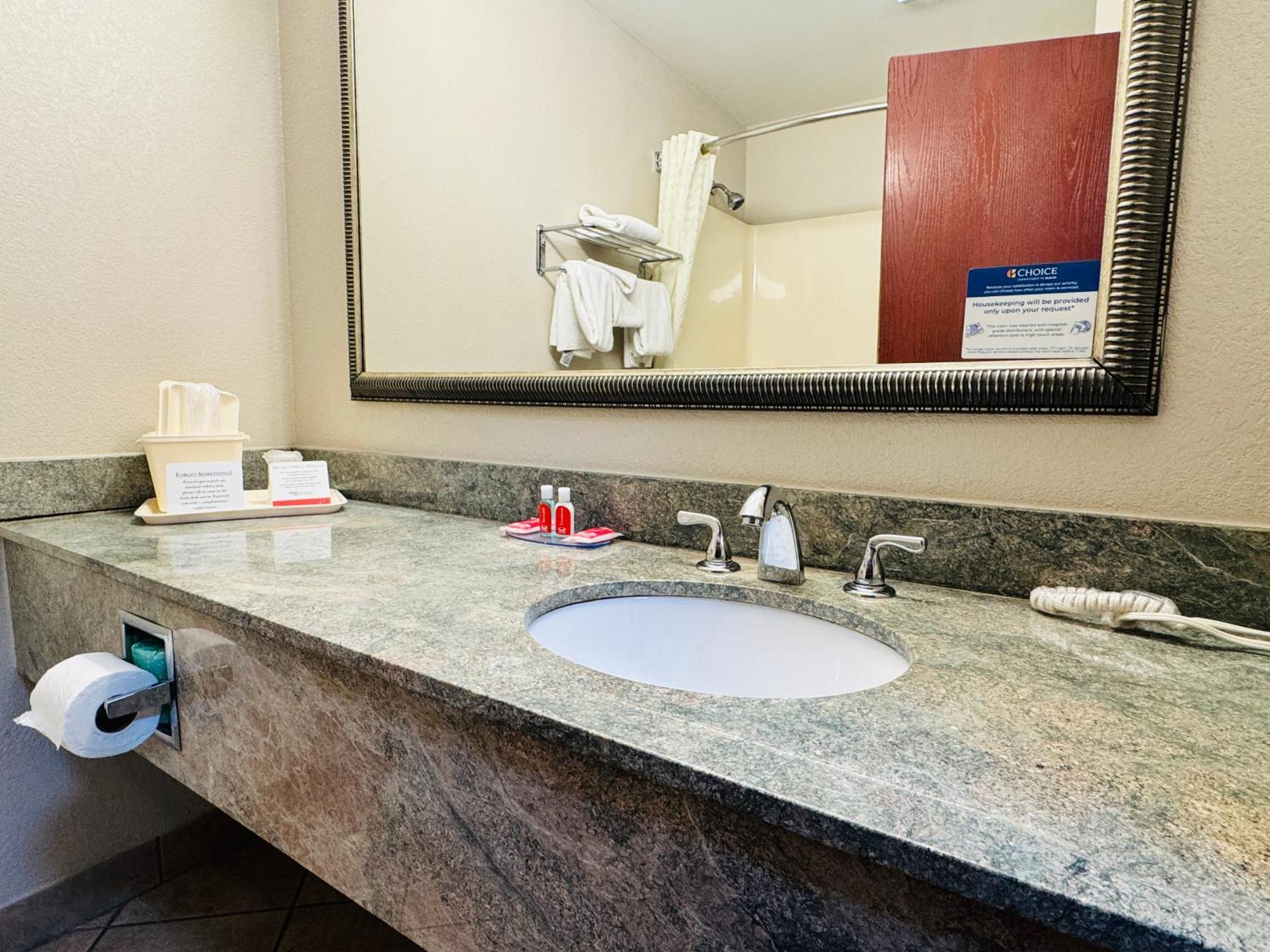 Econo Lodge Inn & Suites Monroe Exteriér fotografie