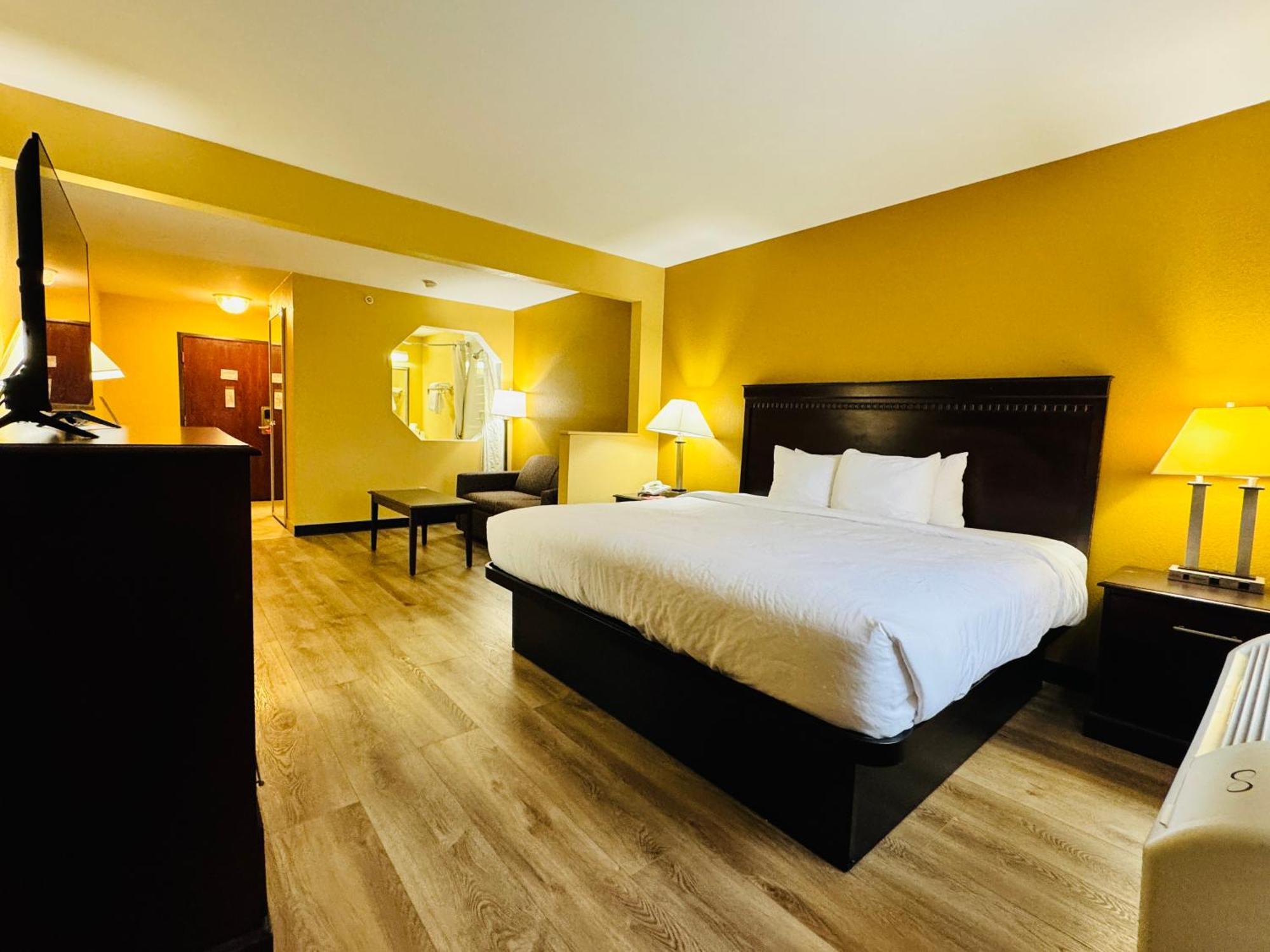 Econo Lodge Inn & Suites Monroe Exteriér fotografie